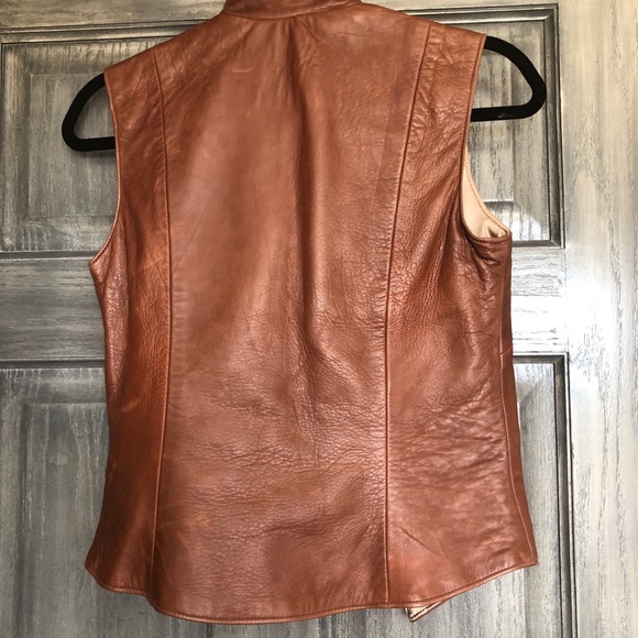 Spectacular Unique Leather Vest Ornate Detail - Picture 6 of 8